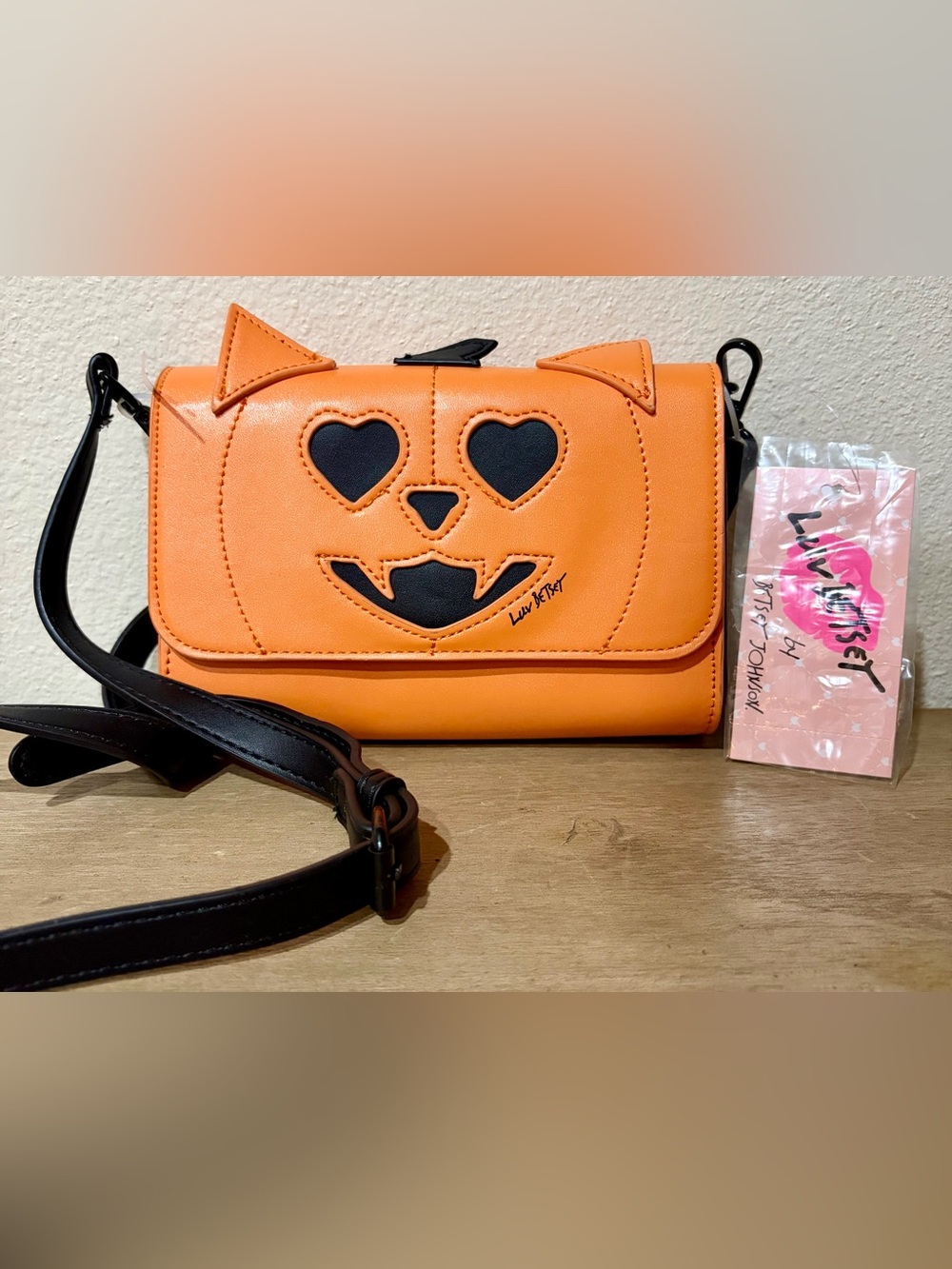 NWT BETSEY JOHNSON Cute Pumpkin Face  Adjustable Crossbody Bag - Earrings 🎃